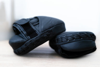 BLACK MATTE BOXING FOCUS PADS MITTWORK
